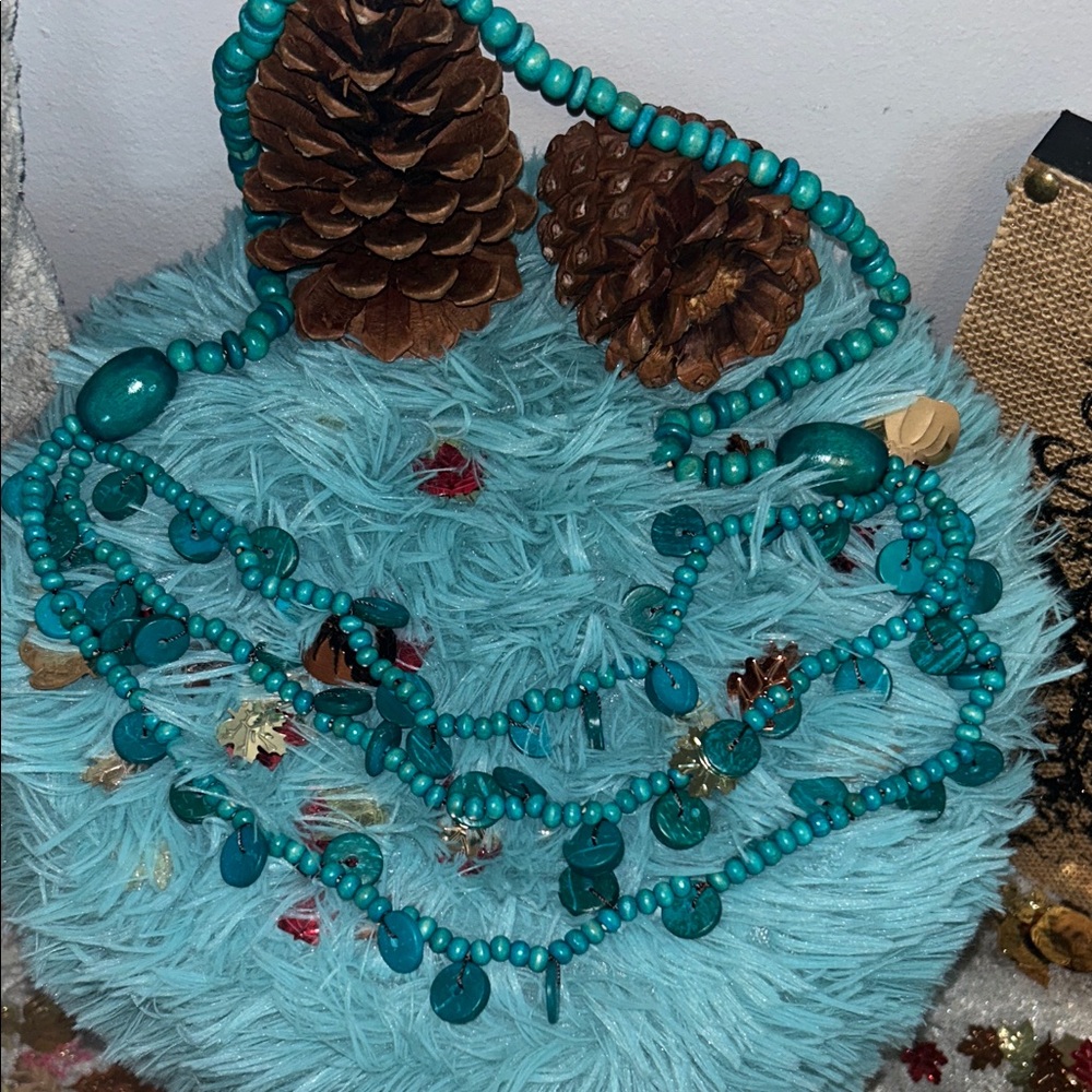 Beautiful Paparazzi Mid Length Turquoise Beaded Necklace